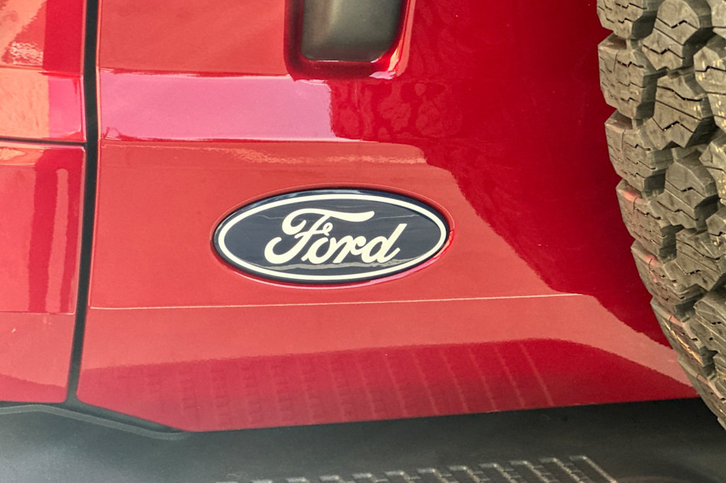 Thumbnail: 2026 Ford Bronco - 7