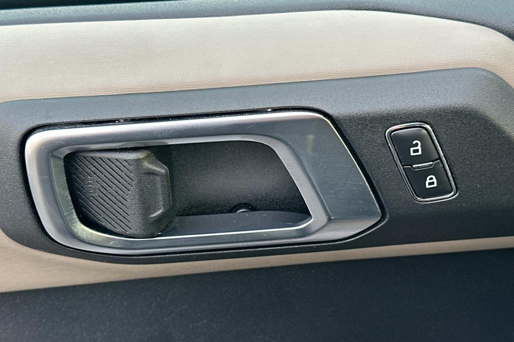 Thumbnail: 2023 Ford Bronco - 23