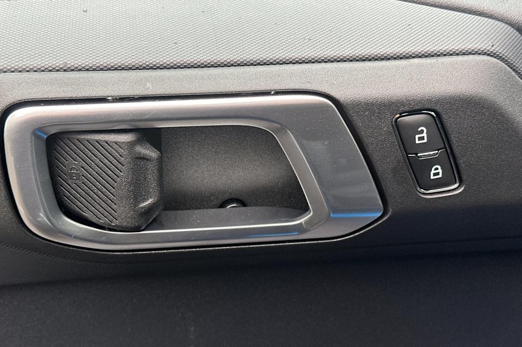 Thumbnail: 2025 Ford Bronco - 21