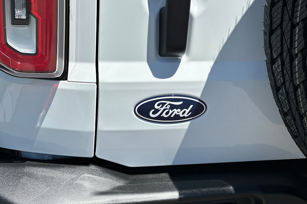 Thumbnail: 2026 Ford Bronco - 6