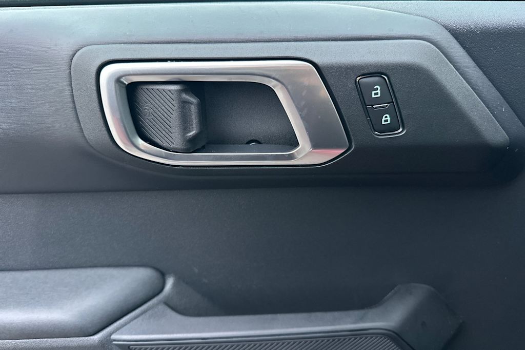 Thumbnail: 2025 Ford Bronco - 19