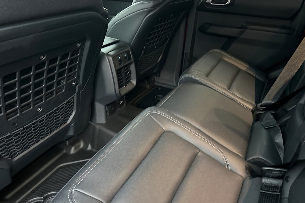 Thumbnail: 2025 Ford Bronco - 8