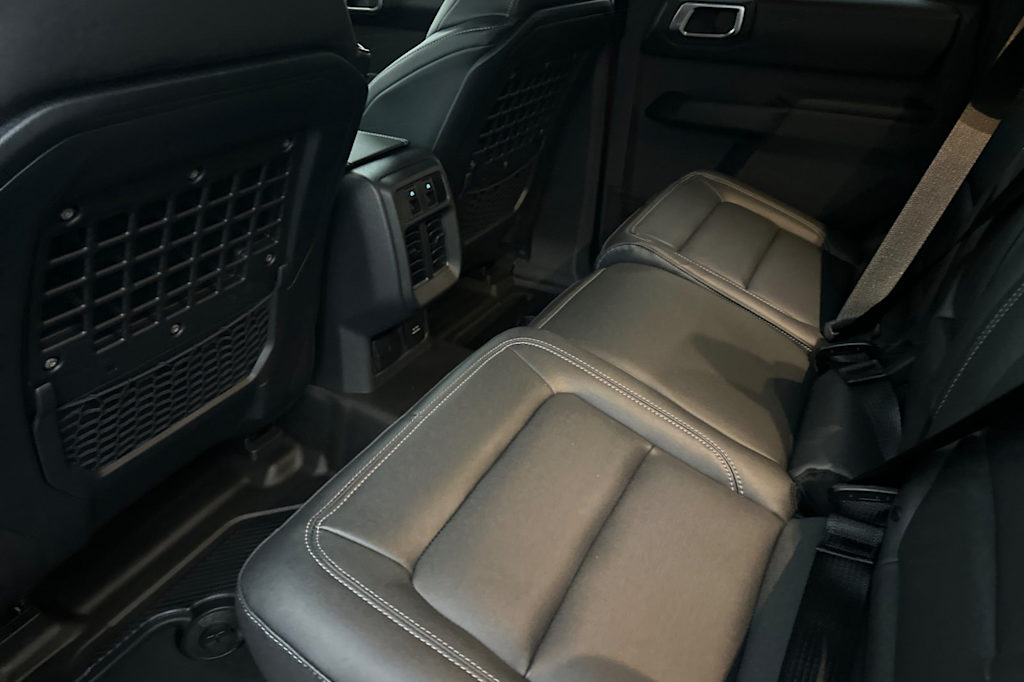 Thumbnail: 2025 Ford Bronco - 9