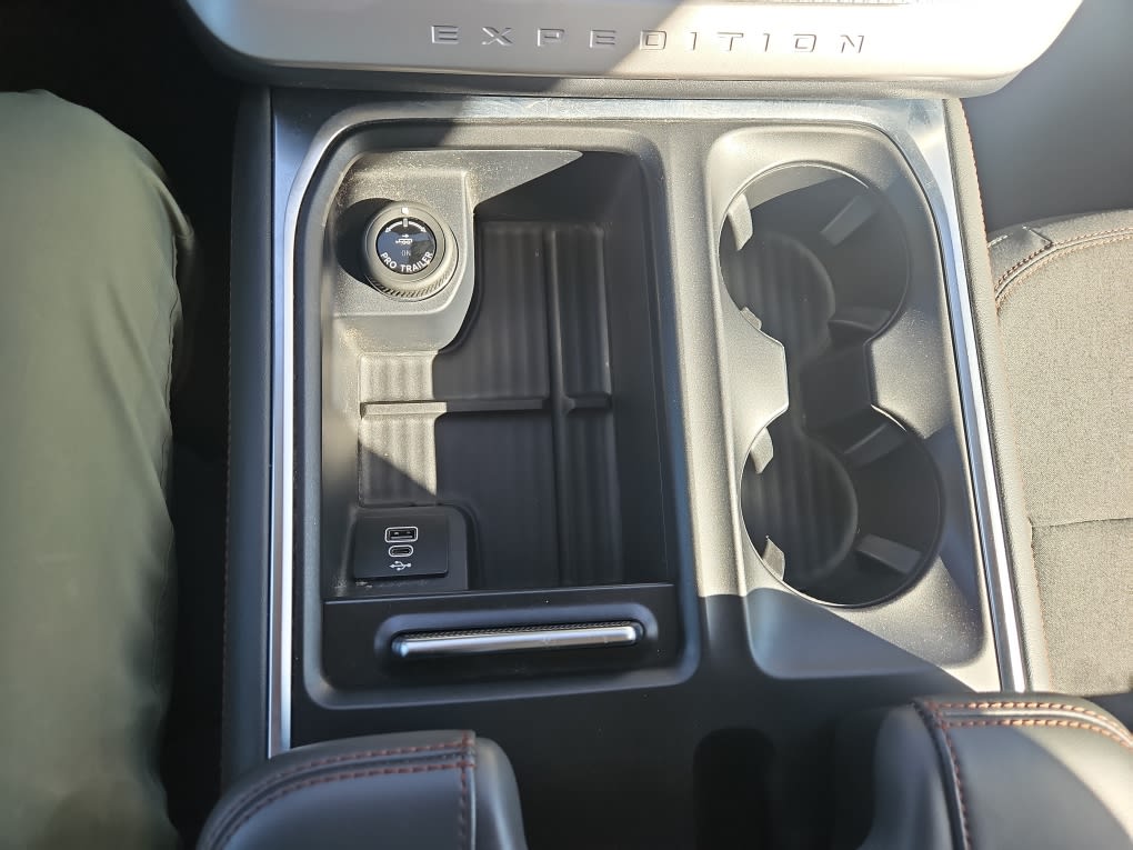 Thumbnail: 2025 Ford Expedition MAX - 14