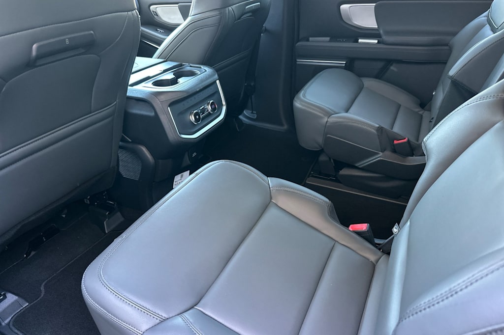 Thumbnail: 2026 Ford Expedition MAX - 10