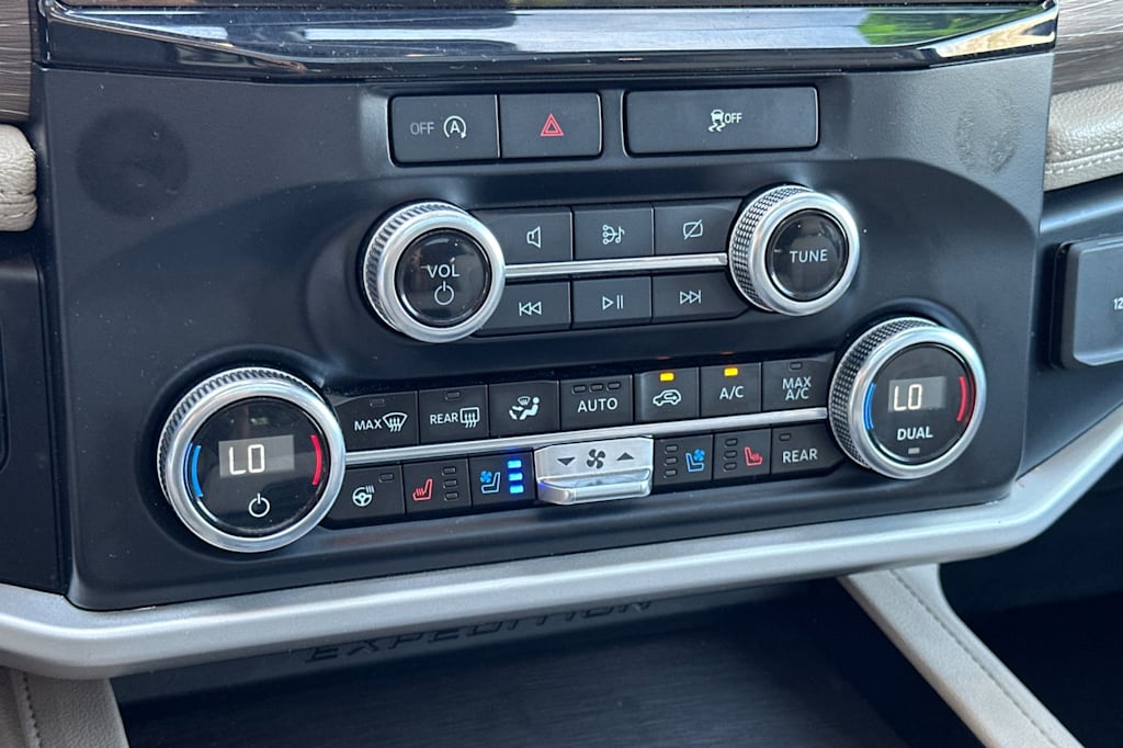 Thumbnail: 2024 Ford Expedition MAX - 27