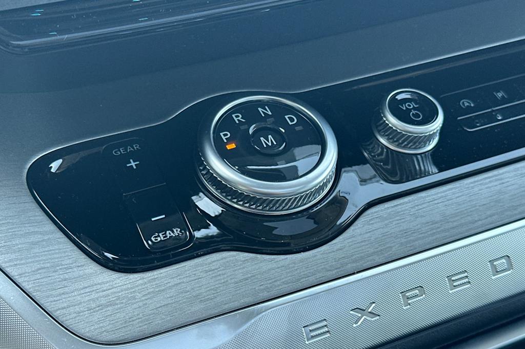 Thumbnail: 2027 Ford Expedition MAX - 27
