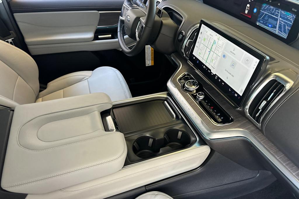 Thumbnail: 2026 Ford Expedition MAX - 9