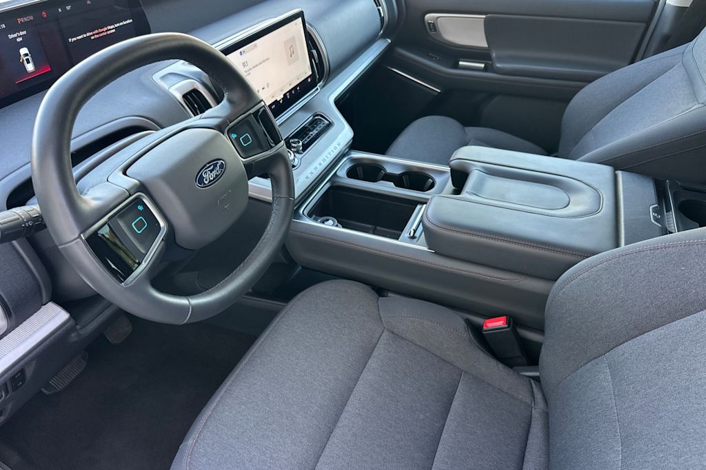 Thumbnail: 2025 Ford Expedition - 9