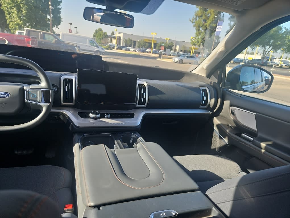 Thumbnail: 2025 Ford Expedition - 9