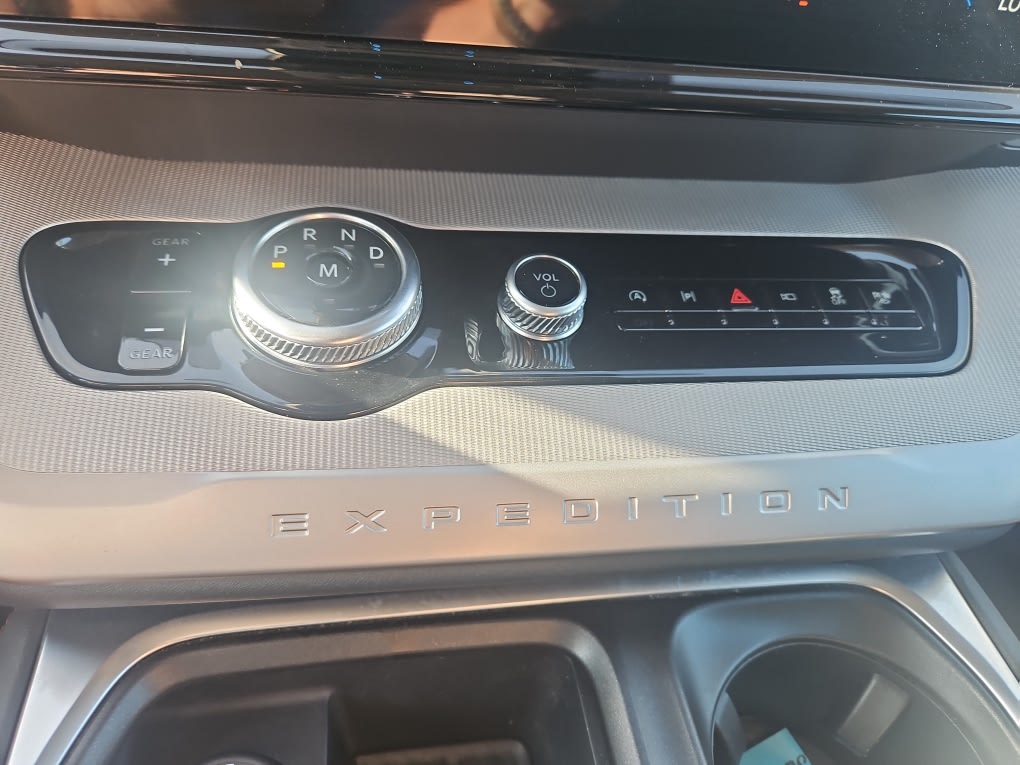 Thumbnail: 2025 Ford Expedition - 23