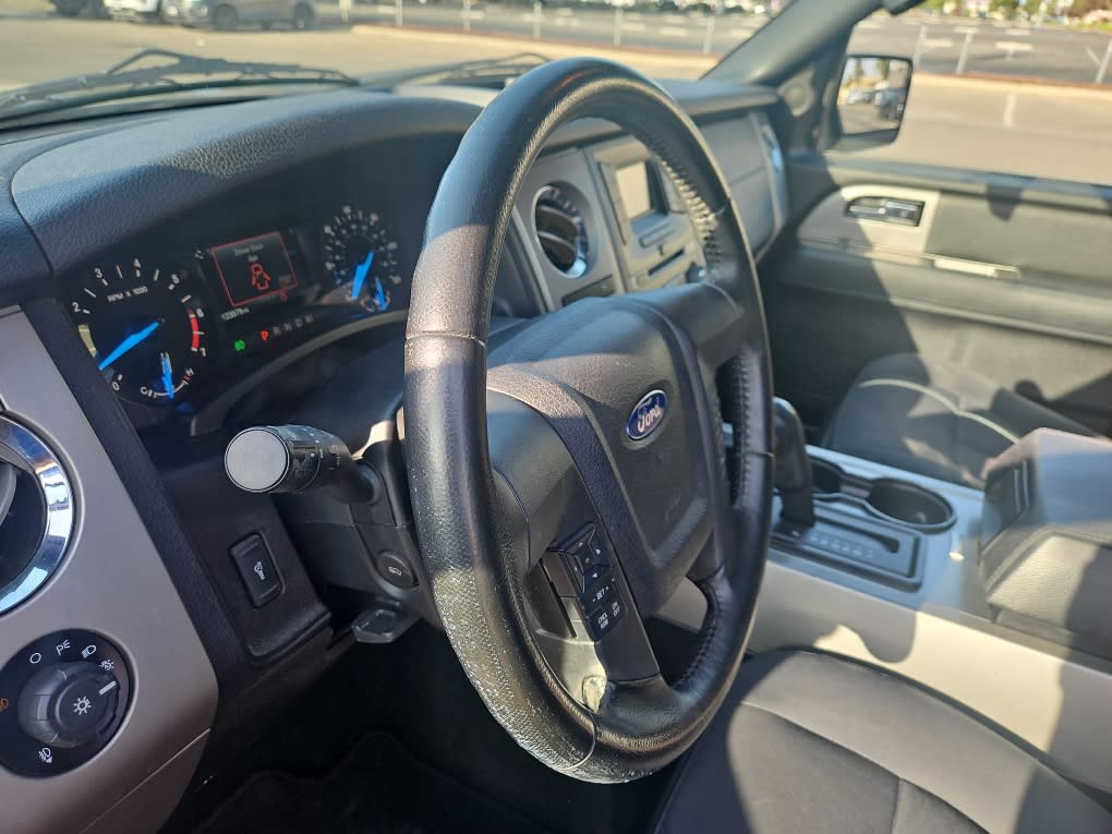 Thumbnail: 2016 Ford Expedition - 2