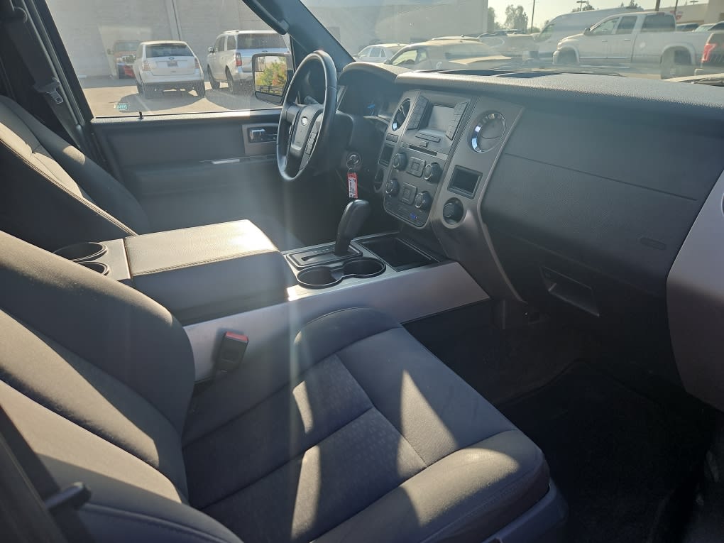 Thumbnail: 2016 Ford Expedition - 9