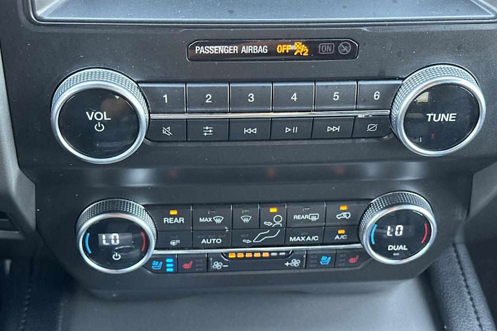 Thumbnail: 2020 Ford Expedition - 25