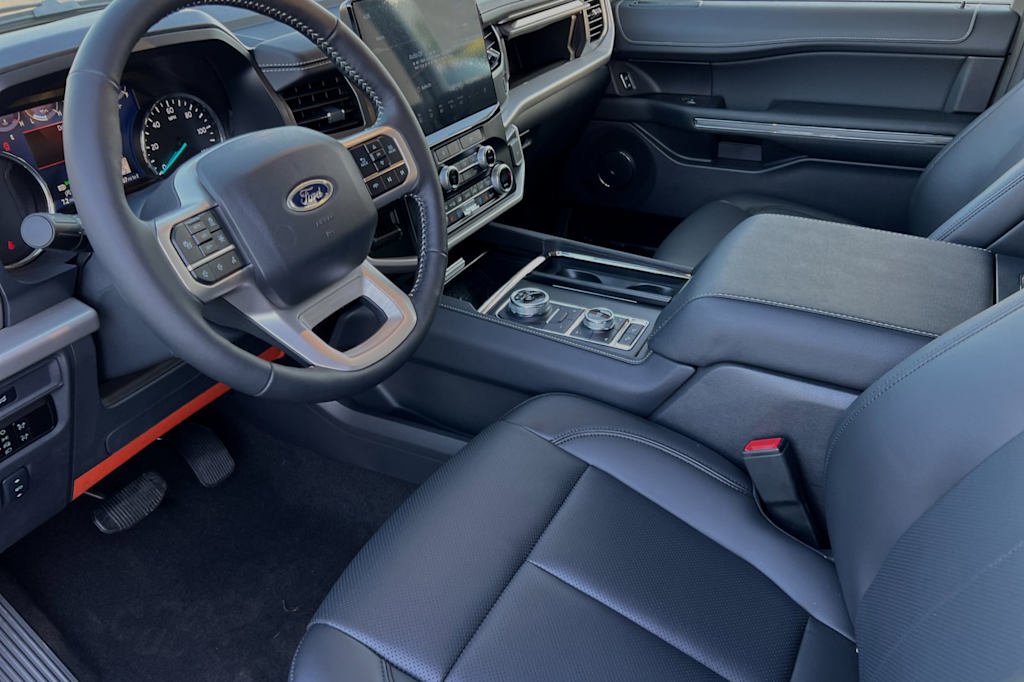 2024 Ford Expedition XLT 9