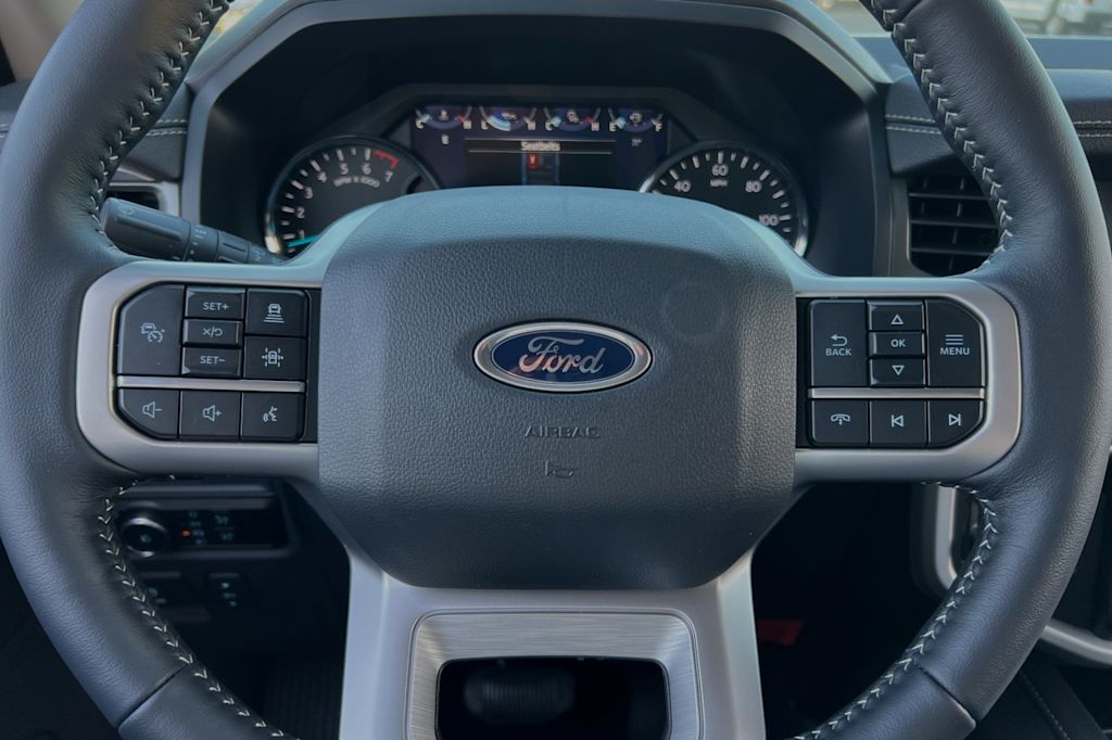 2024 Ford Expedition XLT 25