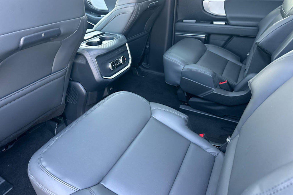 Thumbnail: 2027 Ford Expedition - 11