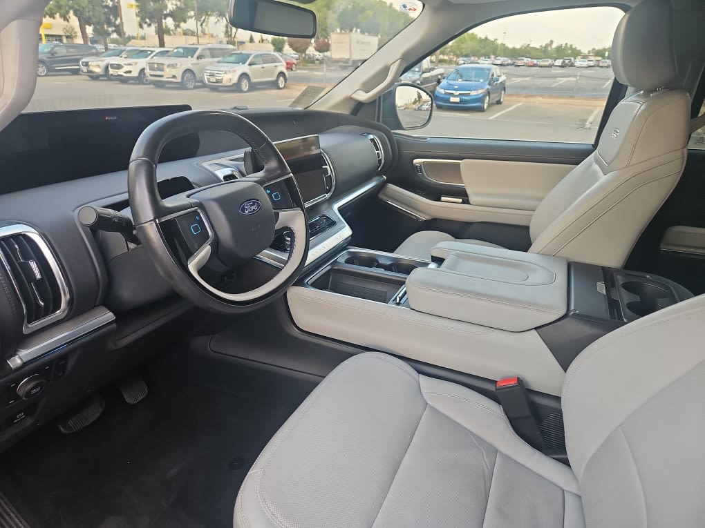 Thumbnail: 2025 Ford Expedition - 10