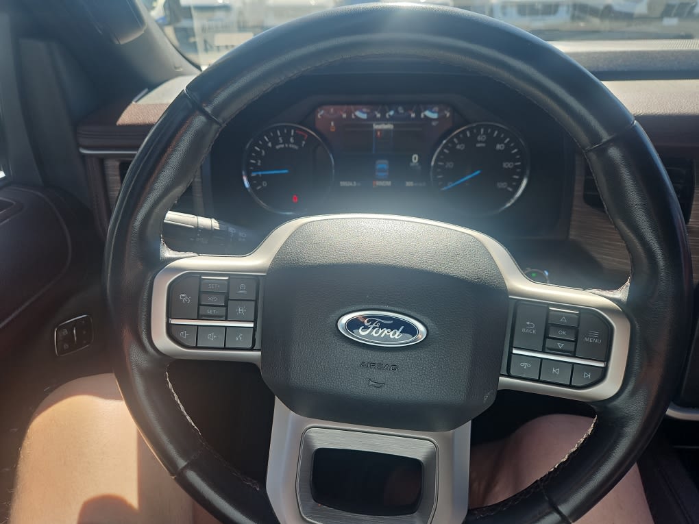 Thumbnail: 2023 Ford Expedition - 19