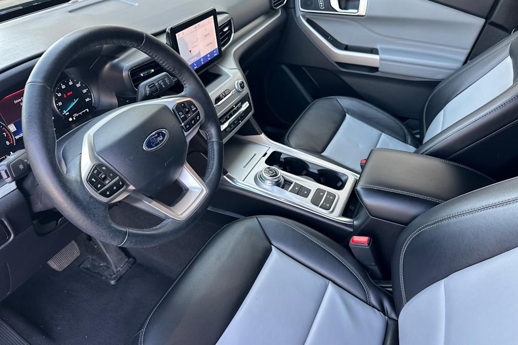 Thumbnail: 2023 Ford Explorer - 8
