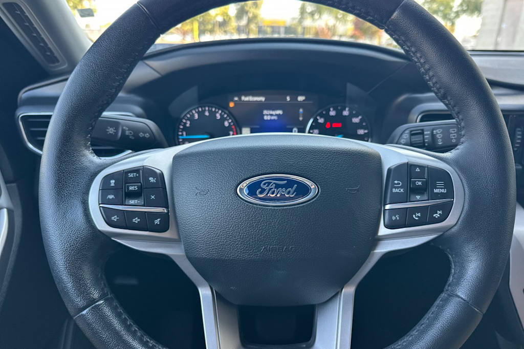 Thumbnail: 2023 Ford Explorer - 28