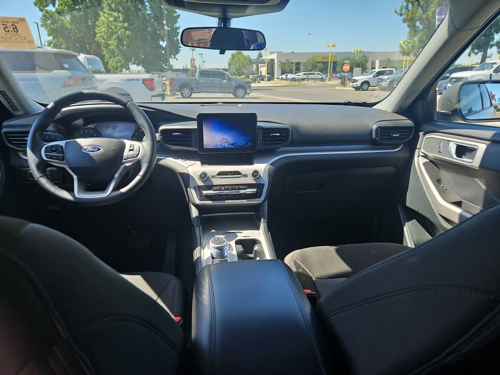 Thumbnail: 2024 Ford Explorer - 8