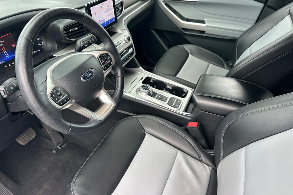 Thumbnail: 2023 Ford Explorer - 9