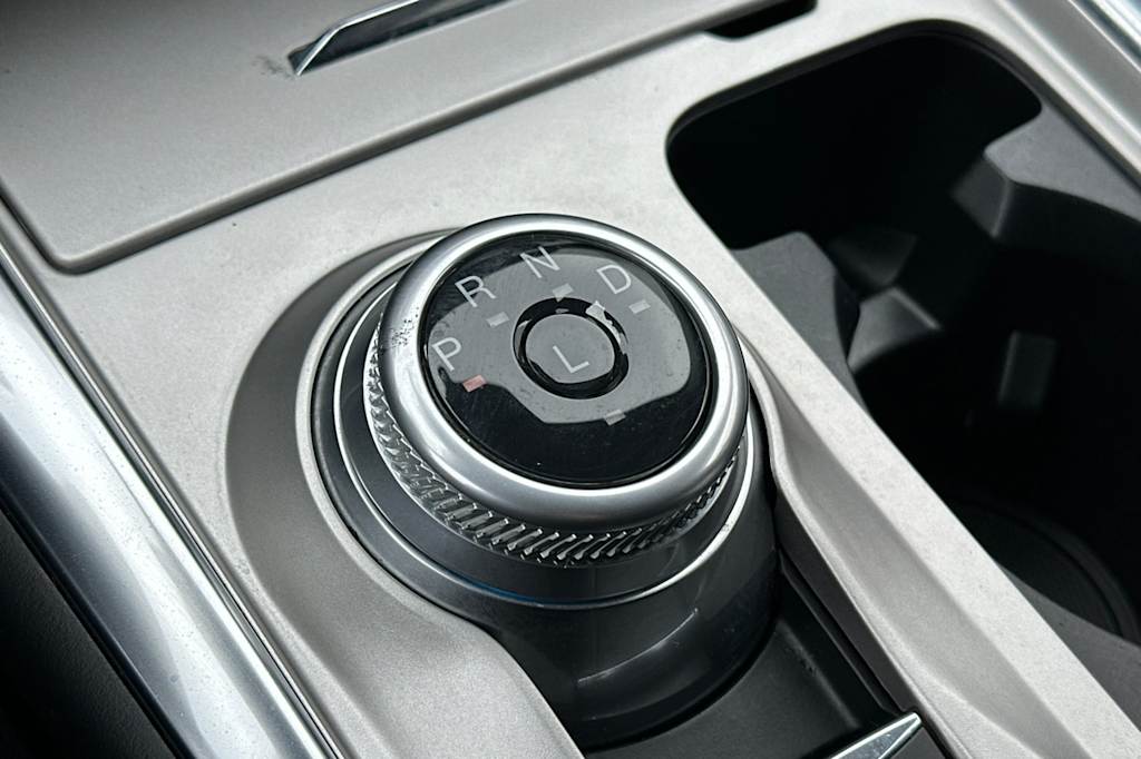 Thumbnail: 2022 Ford Explorer - 15