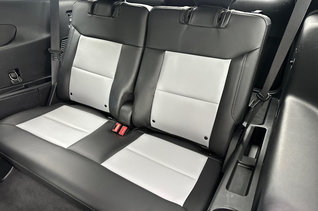 Thumbnail: 2022 Ford Explorer - 24