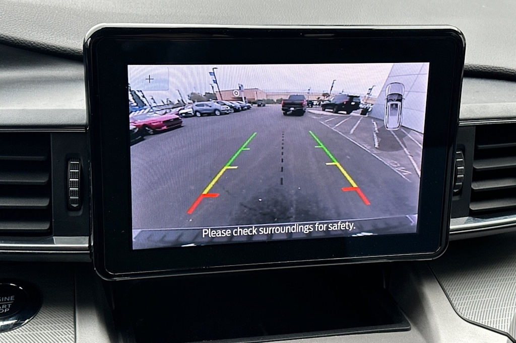 Thumbnail: 2022 Ford Explorer - 26