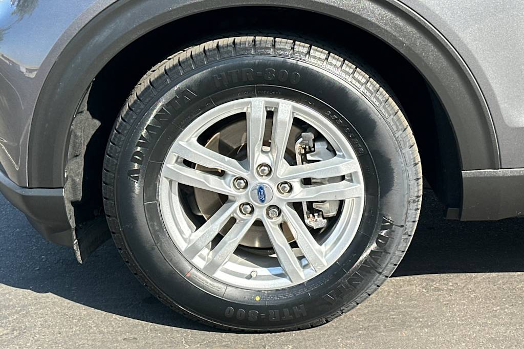 Thumbnail: 2022 Ford Explorer - 8