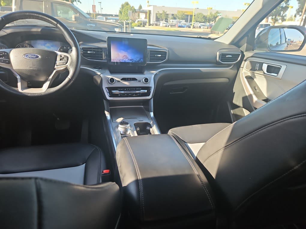 Thumbnail: 2023 Ford Explorer - 8