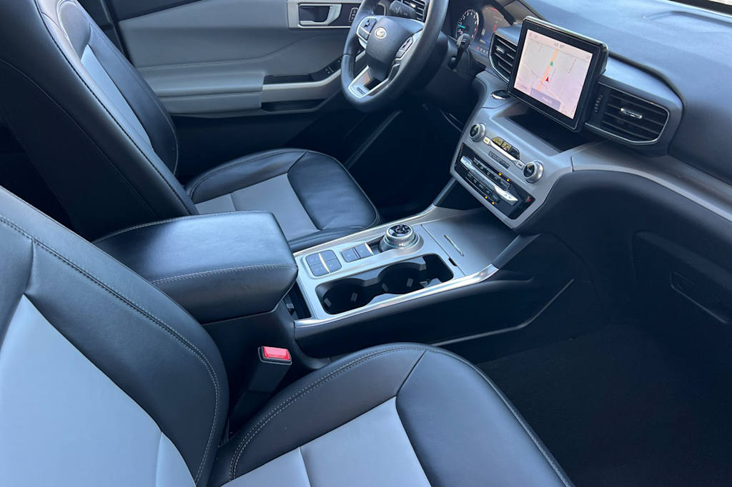 Thumbnail: 2023 Ford Explorer - 9