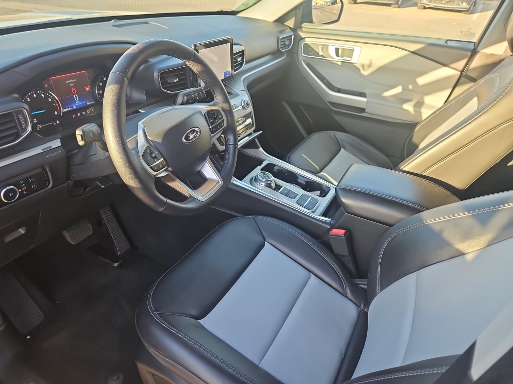 Thumbnail: 2023 Ford Explorer - 9