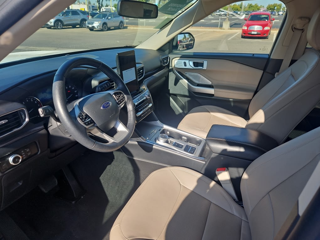 Thumbnail: 2023 Ford Explorer - 21