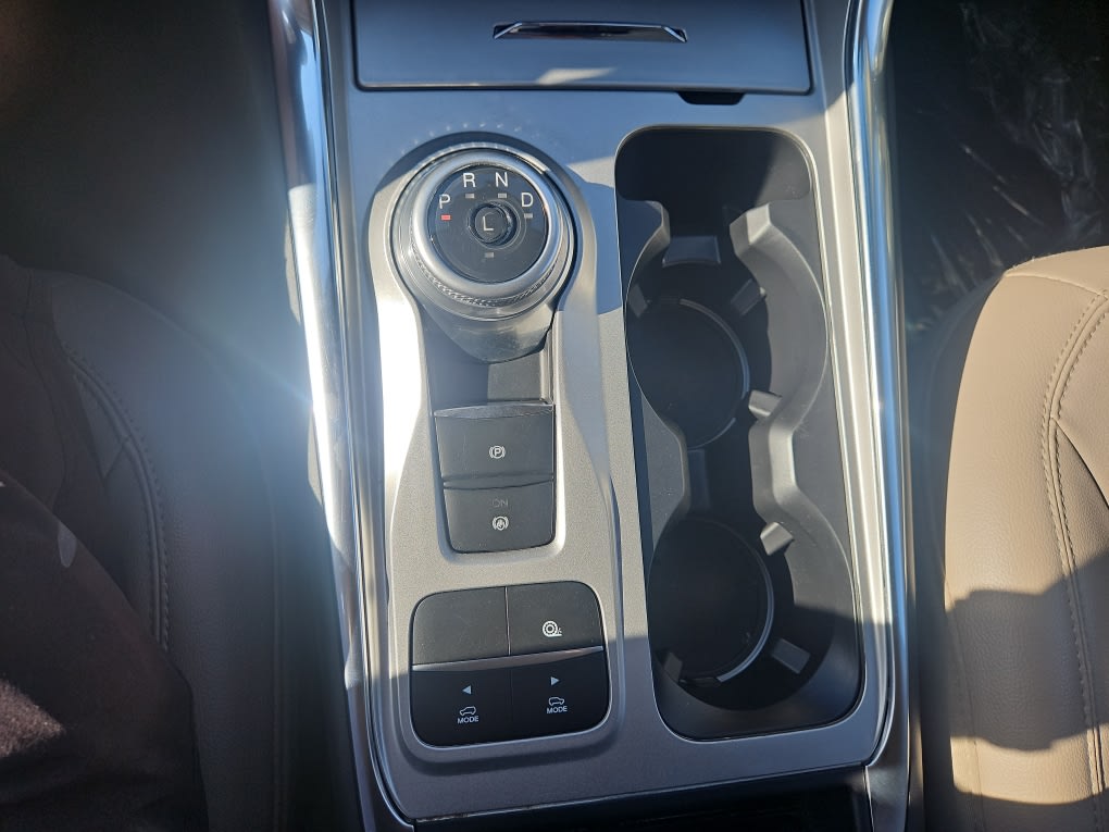 Thumbnail: 2023 Ford Explorer - 15