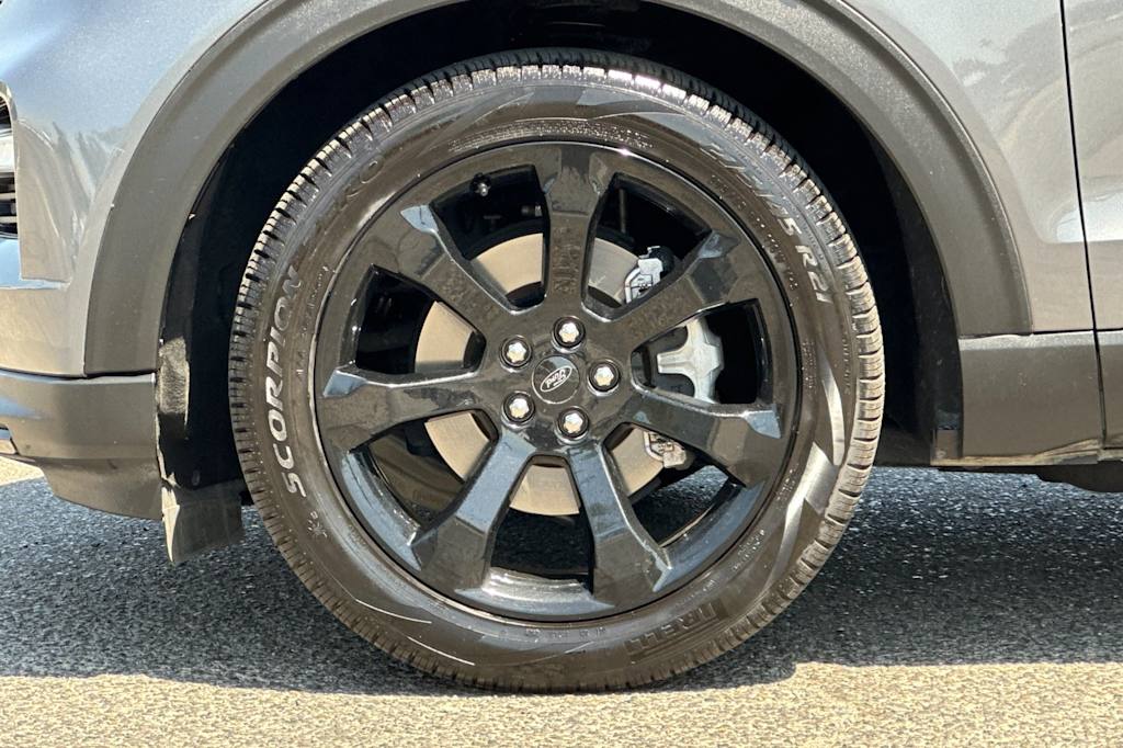 Thumbnail: 2023 Ford Explorer - 8