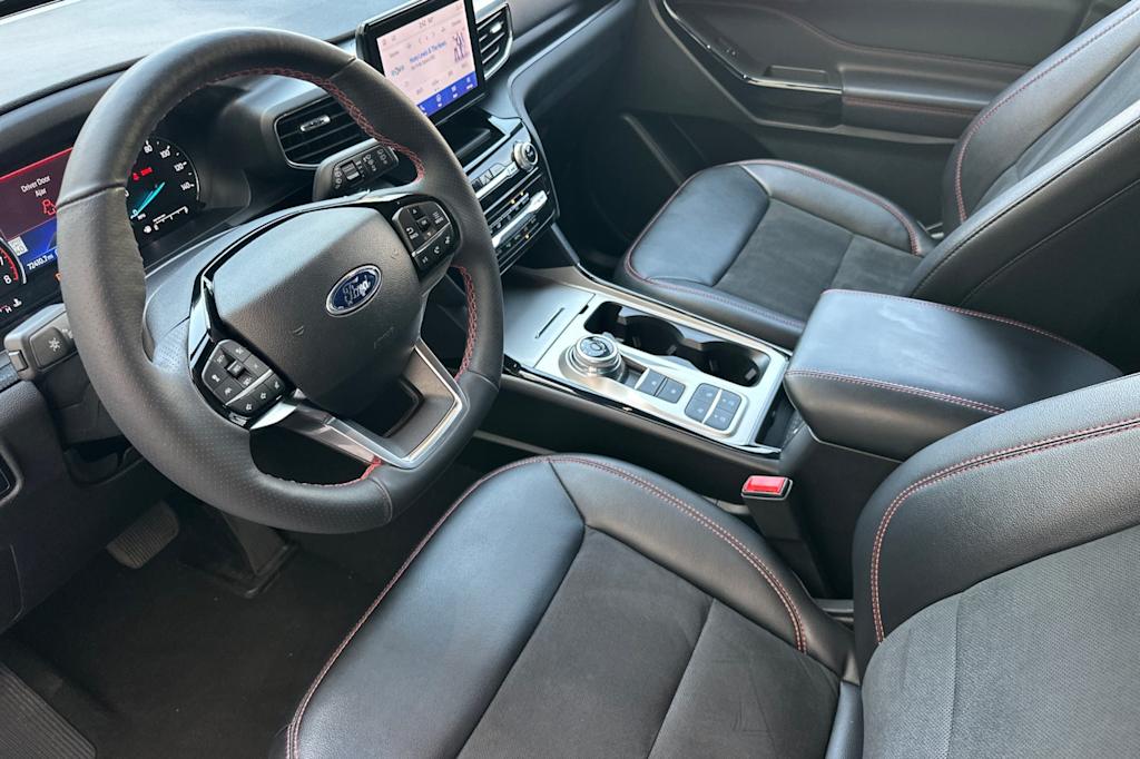 Thumbnail: 2023 Ford Explorer - 9