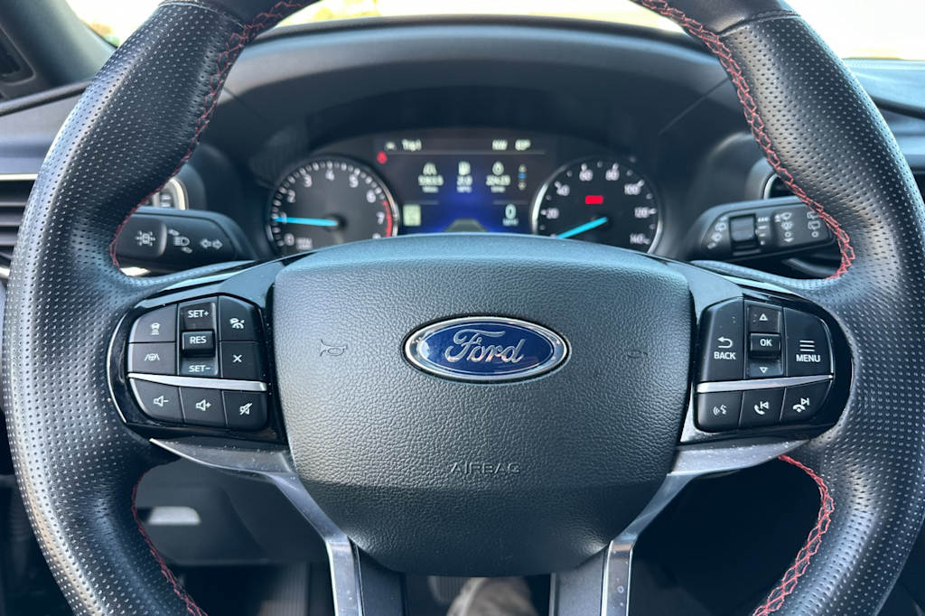 Thumbnail: 2022 Ford Explorer - 30