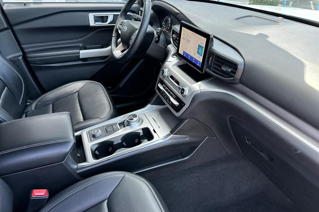 2022 Ford Explorer XLT 13