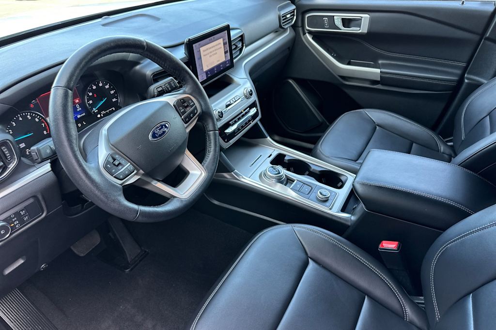 2022 Ford Explorer XLT 9