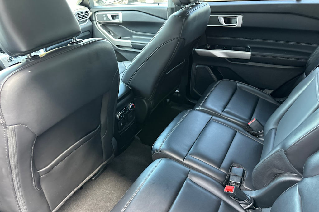 2022 Ford Explorer XLT 11