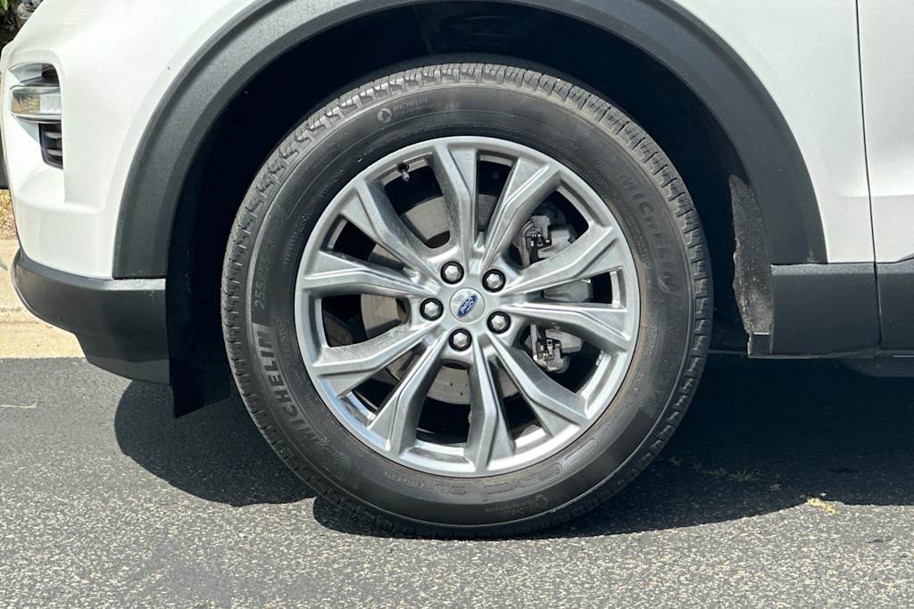 2022 Ford Explorer XLT 8