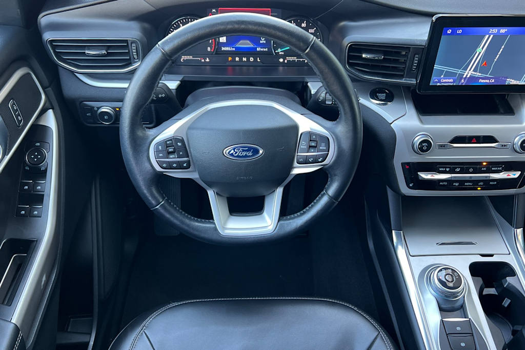Thumbnail: 2022 Ford Explorer - 11