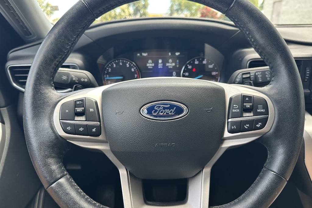Thumbnail: 2021 Ford Explorer - 28