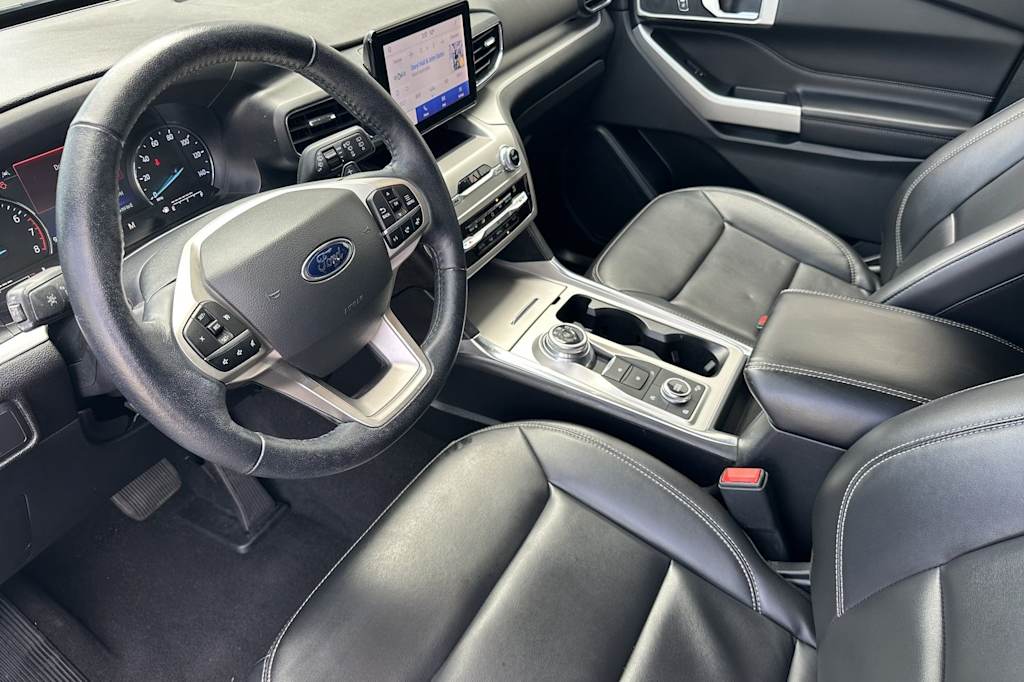 Thumbnail: 2021 Ford Explorer - 9