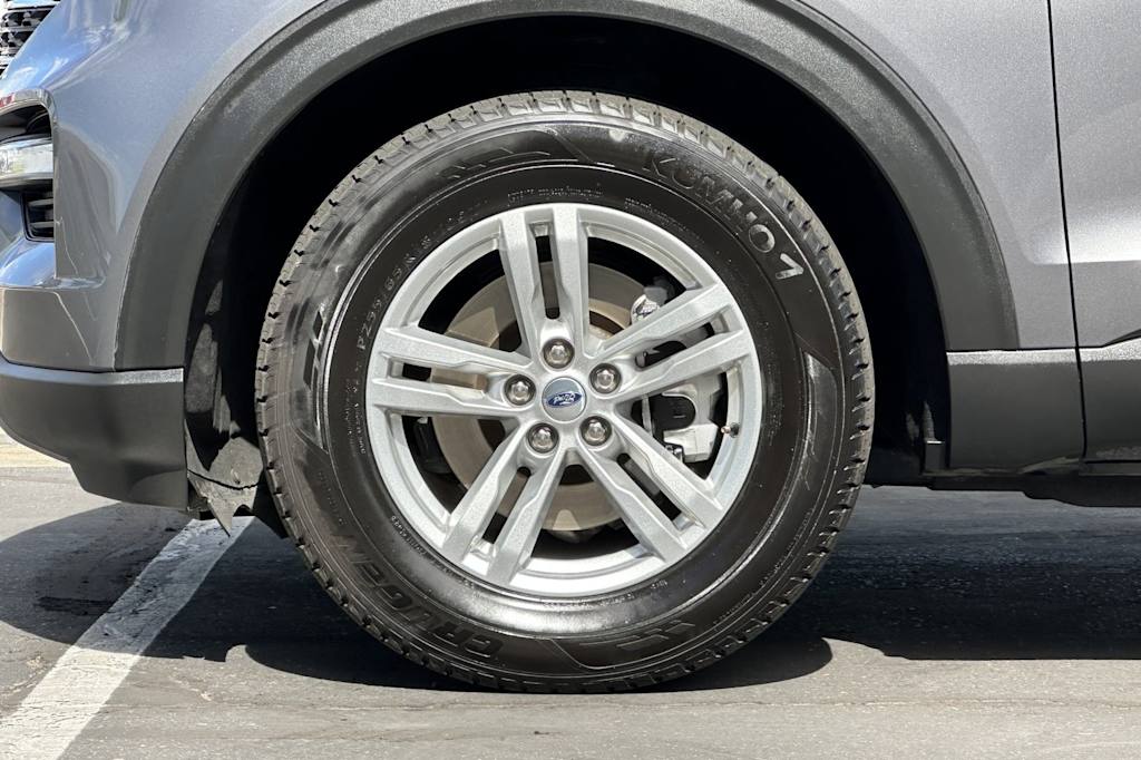 Thumbnail: 2021 Ford Explorer - 8