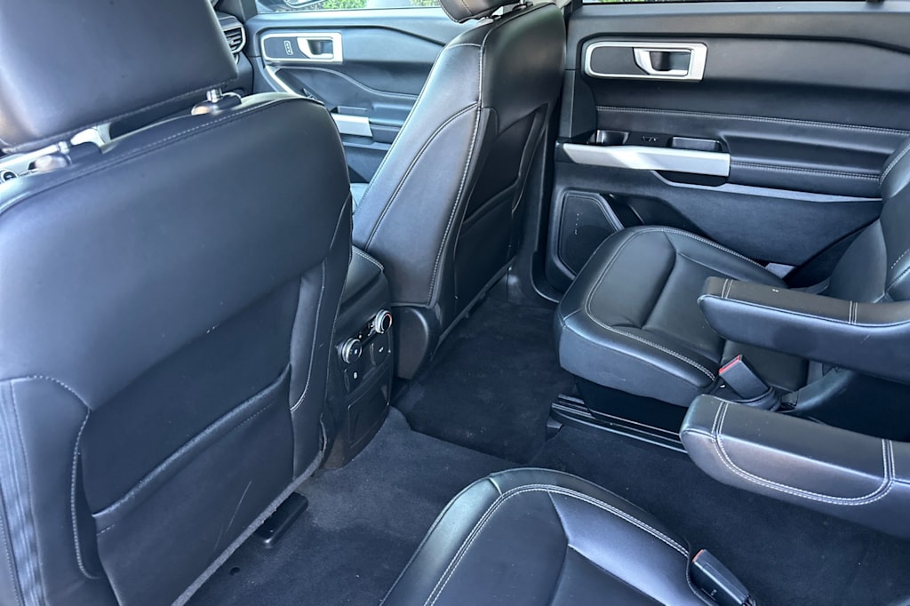 2022 Ford Explorer XLT 11