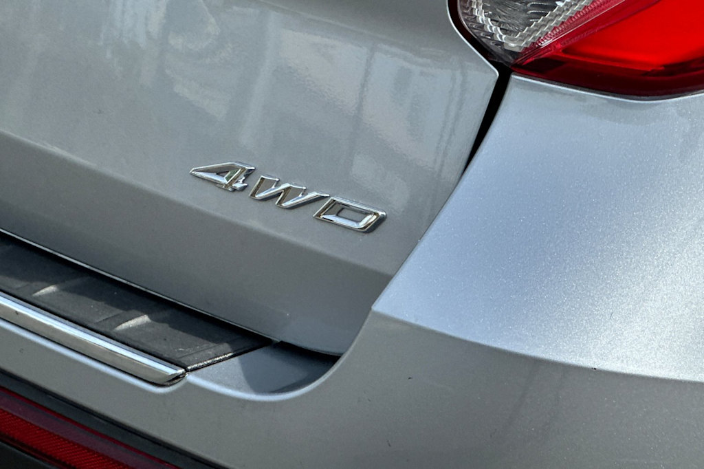 Thumbnail: 2021 Ford Explorer - 7