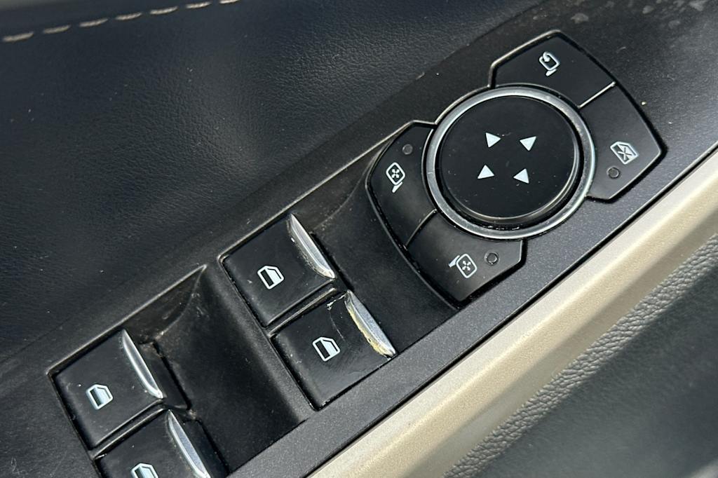 Thumbnail: 2021 Ford Explorer - 22